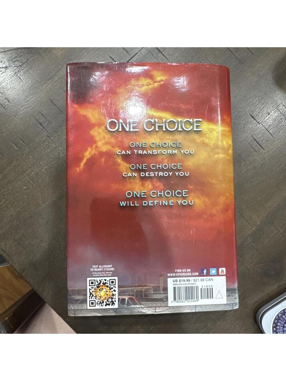 Multi and Red Book - Picture 2 of 2
